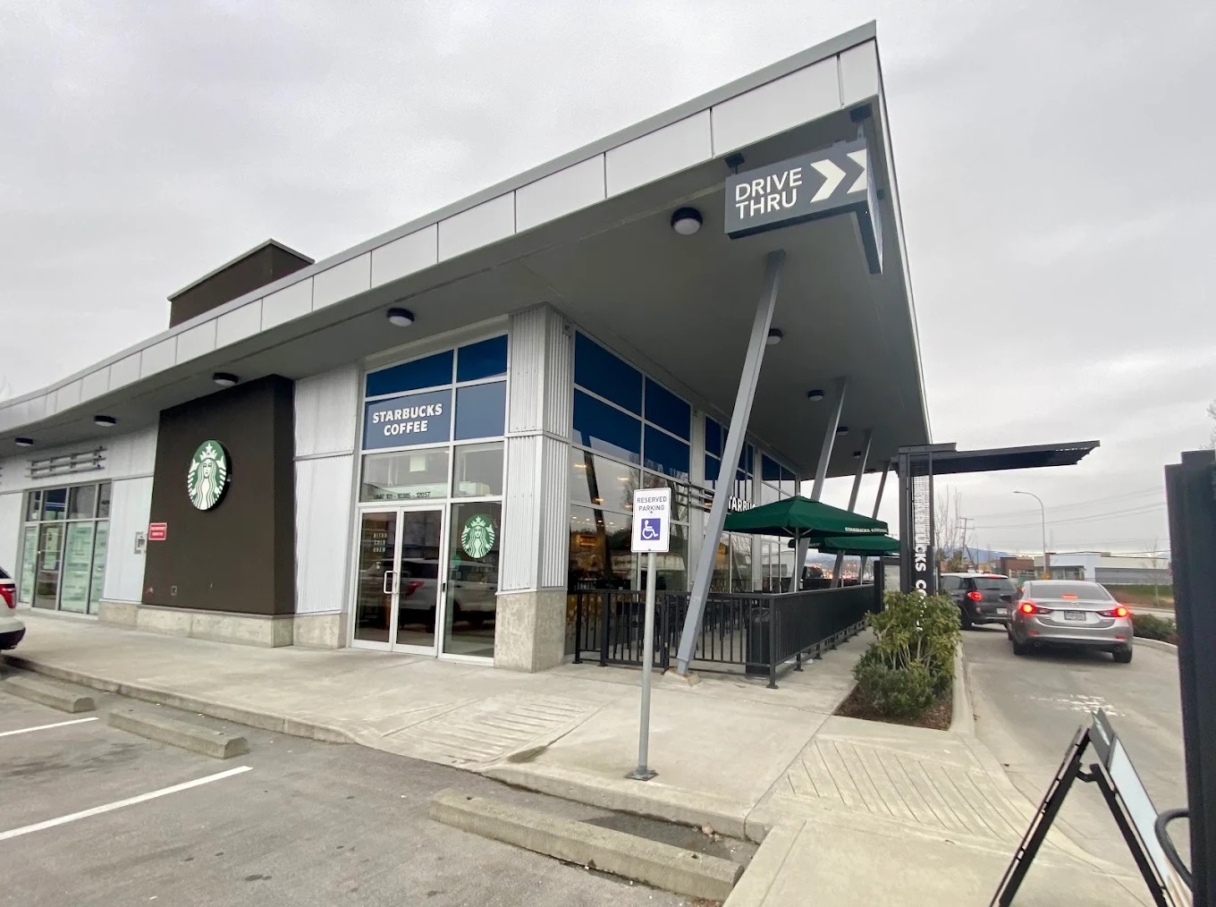 Starbucks coffee shop exterior with clear signage and entrance.
